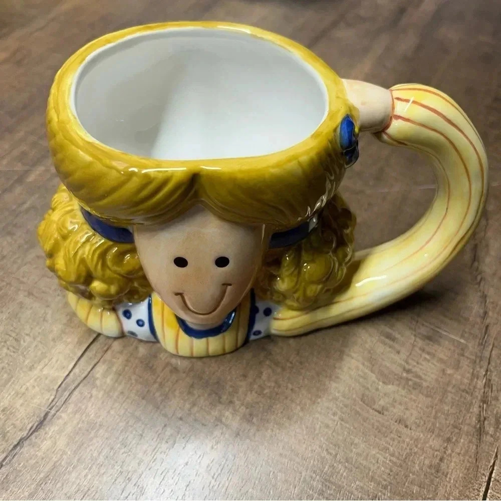 NEW Vintage 2001 Ceramic Full Face Teacher Girl Blonde Hair Coffee Mug